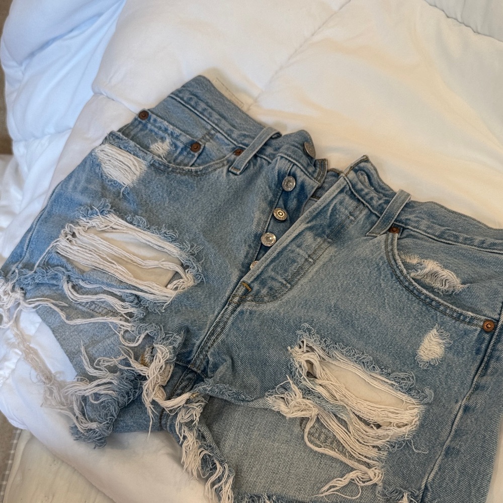 Levi's Light Blue Frayed Denim Shorts - Picture 2 of 3